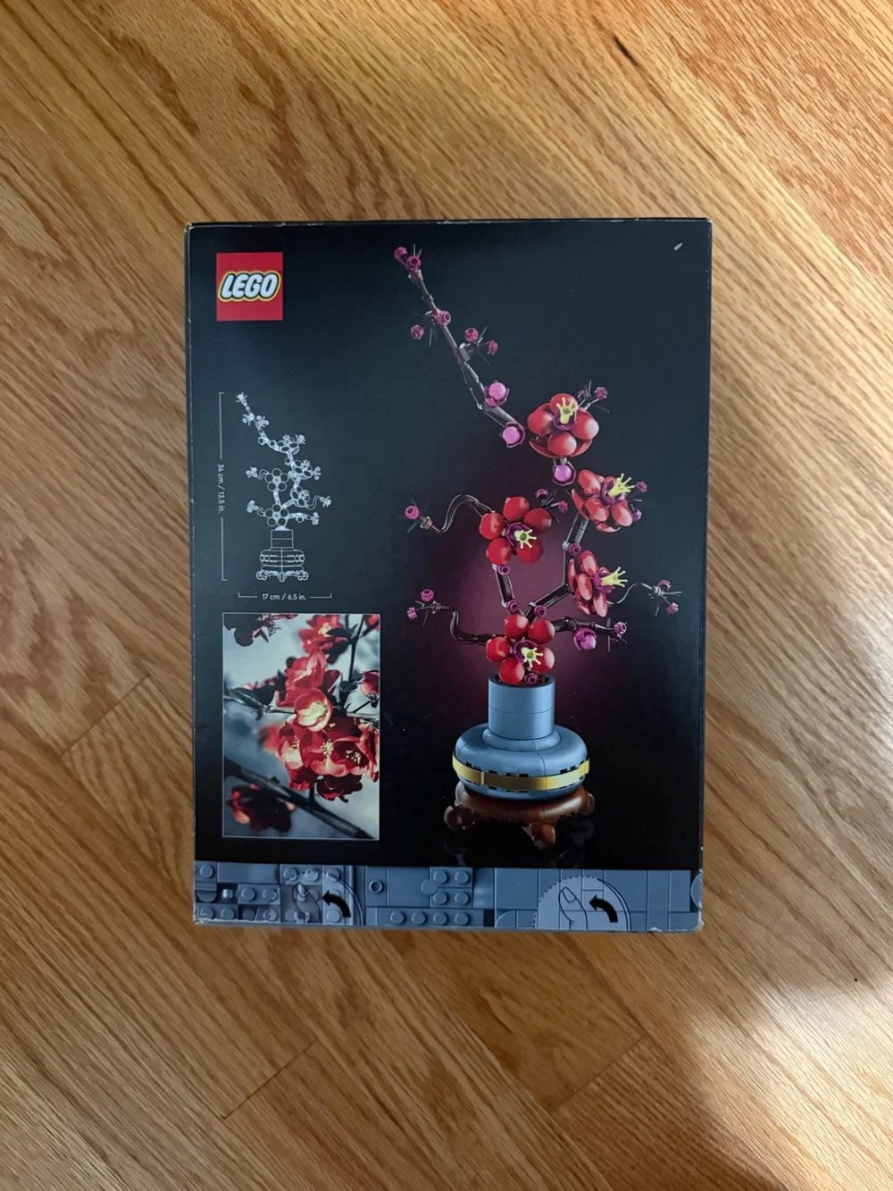 Lego botanicals plum